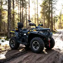 <h3><strong>Loncin XWolf 700 &ndash; R&aring; kraft og maksimal ytelse</strong></h3>

<p>Loncin XWolf 700 er en ATV bygget for deg som trenger <strong>kraft, presisjon og allsidighet</strong>. Med en sterk motor, avansert teknologi og solid konstruksjon, er denne maskinen skapt for b&aring;de <strong>arbeid og eventyr</strong>.</p>

<h3><strong>Kraft og ytelse</strong></h3>

<p><strong>686cc v&aelig;skekj&oslash;lt motor</strong> med elektronisk innspr&oslash;ytning gir maksimal kraft og effektivitet.<br />
<strong>Elektronisk firehjulstrekk (2WD/4WD) med diff.sperre</strong> gir deg full kontroll i krevende terreng.<br />
<strong>Automatgir (CVT) med h&oslash;y/lav-serie</strong> for enkel og jevn kj&oslash;ring.</p>

<h3><strong>Sikkerhet og komfort</strong></h3>

<p><strong>Hydrauliske skivebremser</strong> s&oslash;rger for kraftig og presis bremsing.<br />
<strong>Uavhengig fj&aelig;ring med lang fj&aelig;ringsvei</strong> gir en komfortabel og stabil kj&oslash;reopplevelse.<br />
<strong>Store terrengdekk</strong> sikrer godt grep p&aring; alle underlag.</p>

<h3><strong>Funksjonalitet og brukervennlighet</strong></h3>

<p><strong>Kraftige bagasjeb&aelig;rere foran og bak</strong> for enkel transport av utstyr.<br />
<strong>Standard vinsj og hengerfeste</strong>, perfekt for tunge oppgaver og t&oslash;ffe arbeidsforhold.<br />
<strong>LED-belysning</strong> gir utmerket sikt, selv under utfordrende v&aelig;rforhold.</p>

<p>Loncin XWolf 700 er en <strong>hardtarbeidende og kraftfull ATV</strong>, perfekt for deg som trenger en maskin som leverer &ndash; hver eneste dag.<br />
<br />
*Dette produktet trenger registrering og montering. Ved netthandel/bestilling tar vi kontakt &aring; avtaler leveringstid.</p>
